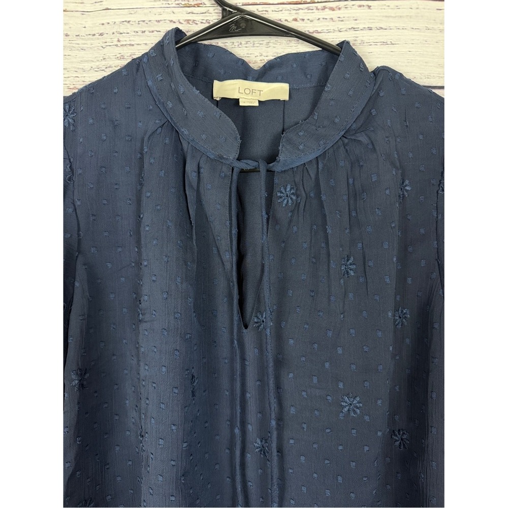 LOFT Navy Blue Eyelet Flutter Sleeve Blouse – Size S - Picture 5 of 9